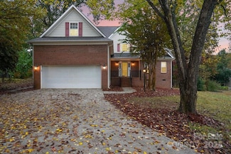 5014 Scaleybark Ct, Indian Trail, NC 28079