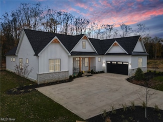 31300 White Rd, Willoughby Hills, OH 44092