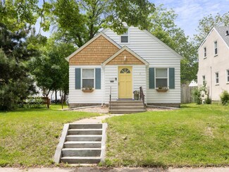 1033 Hall Ave, Saint Paul, MN 55118