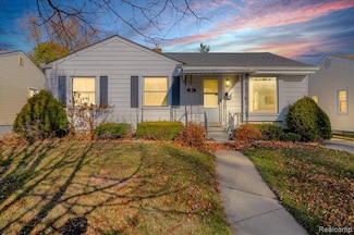 266 Massoit St, Clawson, MI 48017