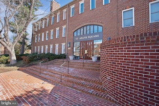 800 S Saint Asaph St Unit 403, Alexandria, VA 22314