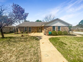 413 Anice Ln, Euless, TX 76039