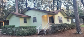 240 Sir Cedric Dr, Woodville, TX 75979