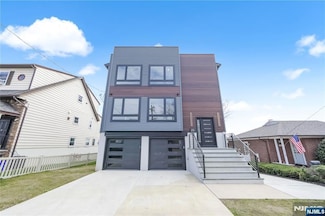 270 Lafayette Ave Unit 2, Lyndhurst, NJ 07071