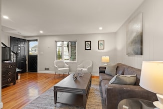 292 Lexington St, Watertown, MA 02472