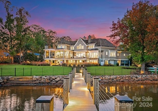16500 Green Dolphin Ln, Cornelius, NC 28031