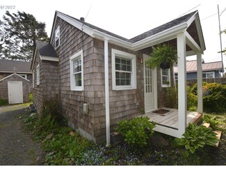 163 E Madison St, Cannon Beach, OR 97110