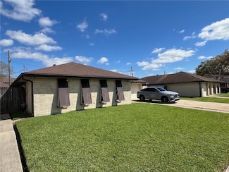 2161 Graham Dr, Gretna, LA 70056