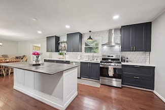 137 Oakland Blvd NE, Newark, OH 43055