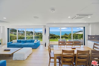 6817 Seawatch Ln, Malibu, CA 90265