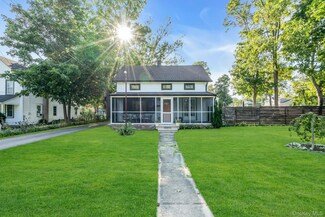 172 Lincoln Ave, Sayville, NY 11782