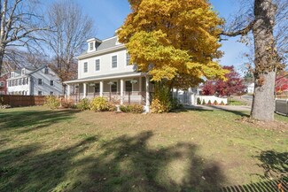 214 Concord St Unit A, Newton Lower Falls, MA 02462
