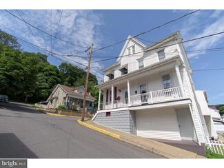 1121 N Franklin St, Shamokin, PA 17872