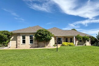 509 Royal Saint Pats Dr, Wrightstown, WI 54180
