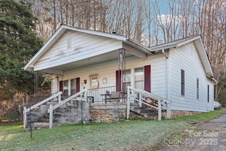 5 Lady Bug Dr, Waynesville, NC 28786