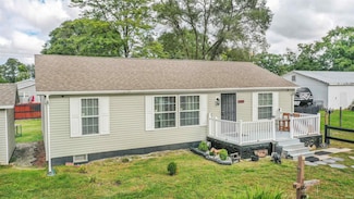607 W Davis St, Hamlet, IN 46532
