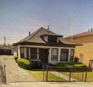 1018 E 57th St, Los Angeles, CA 90011