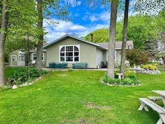 1575 White Cloud Dr S, Isle, MN 56342