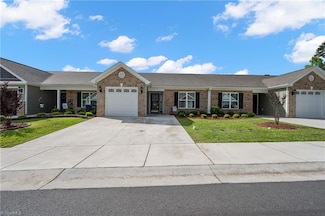 106 Oak Ridge Dr, Archdale, NC 27263