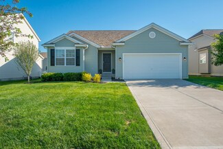 189 Chestnut Estates Dr, Commercial Point, OH 43116