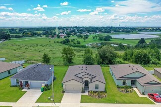 602 Miles Blvd, Dundee, FL 33838