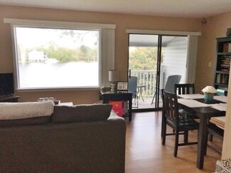 101 Old Ferry Rd Unit 31D, Shalimar, FL 32579