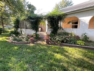 2740 NE 312th St, Turney, MO 64493