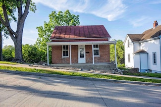 121 W 4th St, Hermann, MO 65041