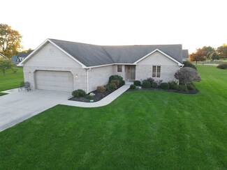 2405 N Wedgewood Ct, Muncie, IN 47304