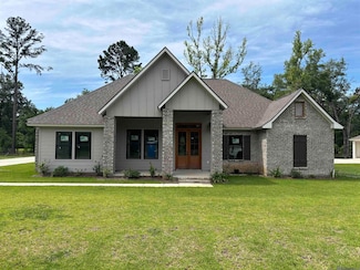 7222 Riverbank Dr, Denham Springs, LA 70706