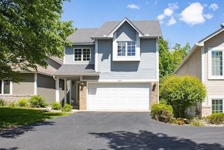 15429 Sussex Dr, Minnetonka, MN 55345