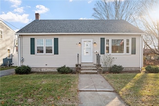 86 Sherwood St, Cranston, RI 02920