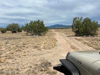 296 Rd, Ash Fork, AZ 86320