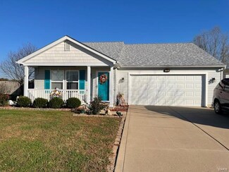 450 Creek Bend Dr, Moscow Mills, MO 63362