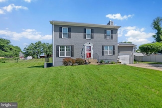 206 Royal Oak Cir, Hyattsville, MD 20785