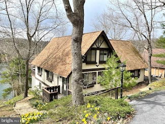 233 Sunset Cir, Cross Junction, VA 22625