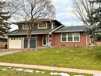 2242 Heather Ln, Lincoln, NE 68512