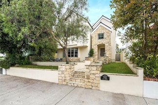 755 31st St, Manhattan Beach, CA 90266