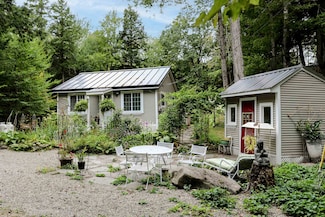 32 Blueberry Hill Ln, Alstead, NH 03602