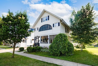 622 Grant St, Fort Atkinson, WI 53538