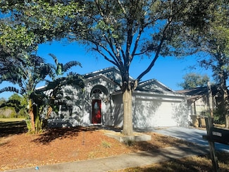 17517 Silver Creek Ct, Clermont, FL 34714
