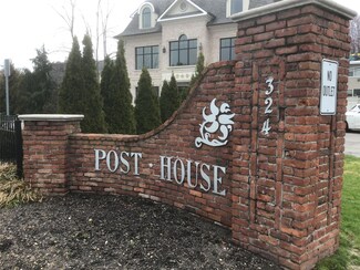 324 Post Ave Unit 6A, Westbury, NY 11590