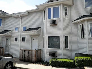 42 Anthony St Unit 3, Jewett City, CT 06351