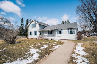 119 W 19th St, Neillsville, WI 54456