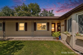 7445 Pinegrove Ct Unit 90, Georgetown Township, MI 49428