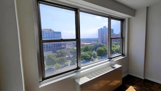 70-20 108th St Unit 9O, Forest Hills, NY 11375