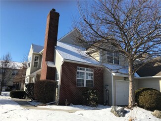 917 Barn View Ln Unit 75, Breinigsville, PA 18031