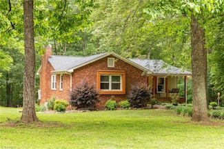 267 Brookforest Dr, Winston Salem, NC 27107