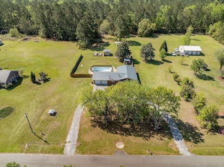 208 Mini Farm Rd, Bonneau, SC 29431