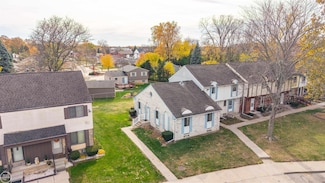 8338 Hickory Dr, Sterling Heights, MI 48312